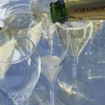 Champagne till brudparet på Hotell Lassalyckan